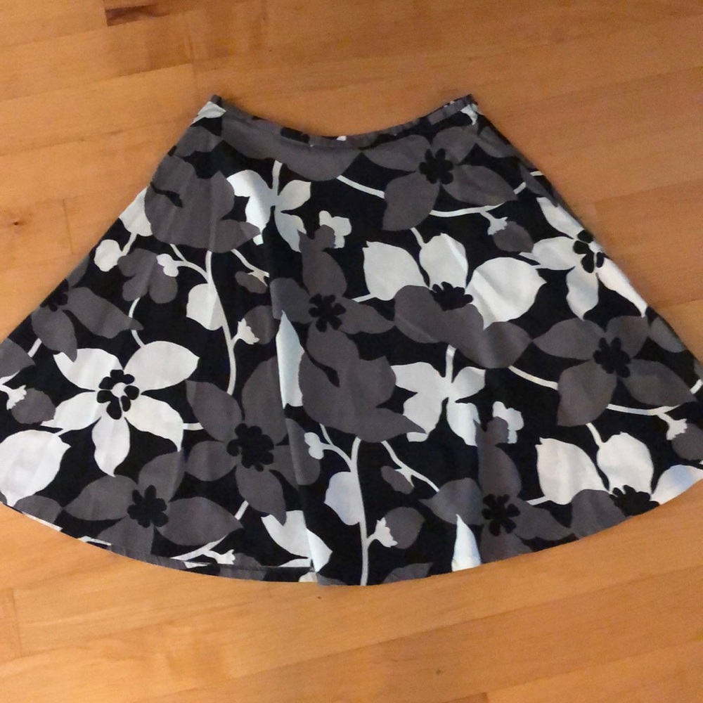 Club Monaco floral skirt